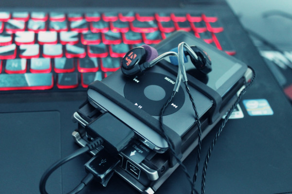 SONY 索尼 PHA-1 便携式耳机放大器 1499元包