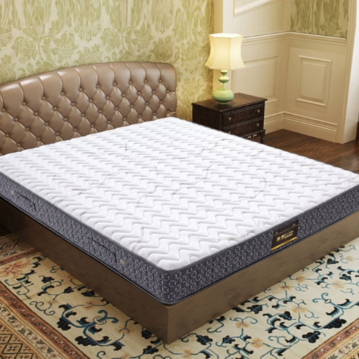 大家一起投诉强烈要求这俩占着位子不作为的笨蛋下台公司人没人了吗？